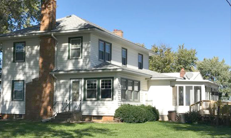 1507 240th St., Salix, IA - $355,000